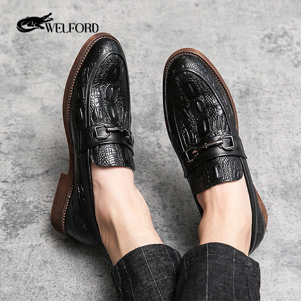 New fashionable men's crocodile pattern leather shoes